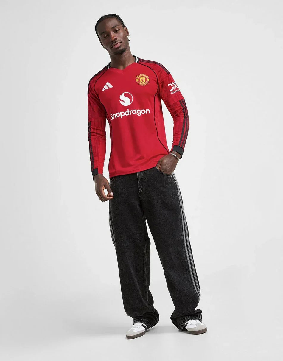 2025/26 Manchester United Long Sleeve Home Shirt