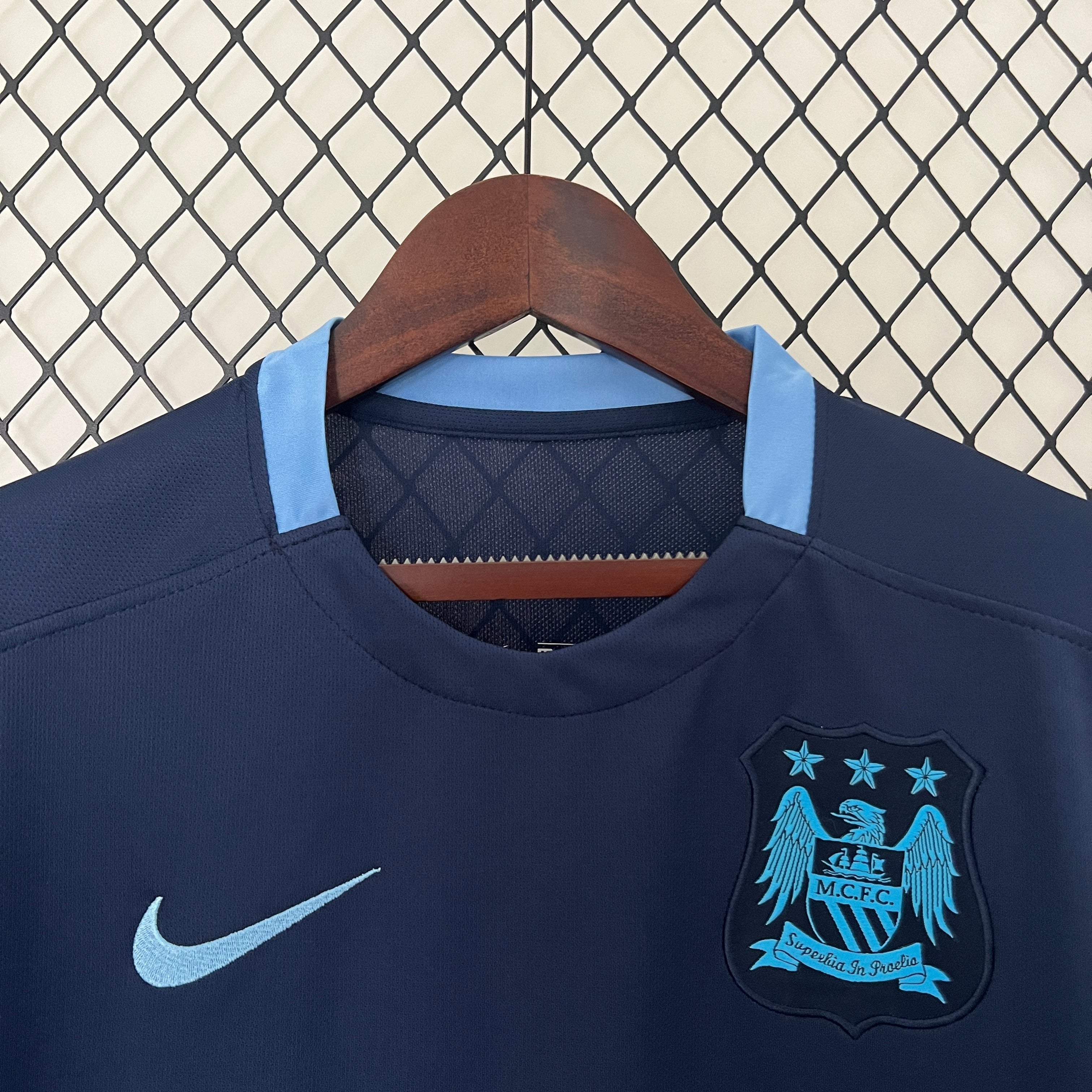 2015-2016 Manchester City Away Shirt