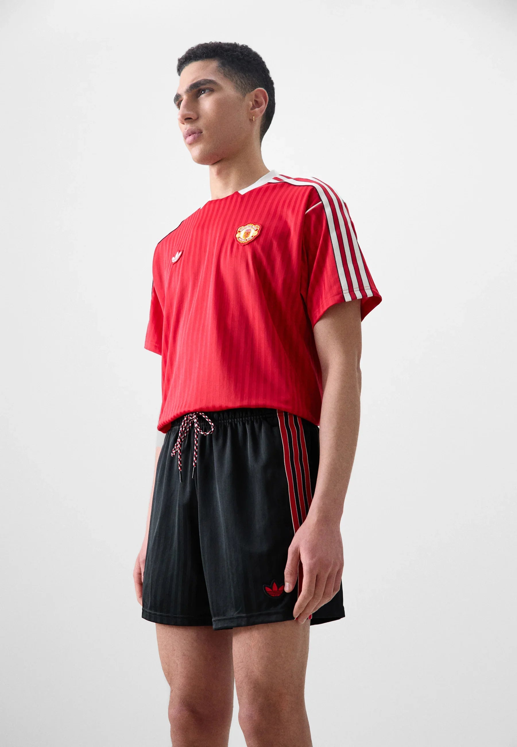 2025/26 Manchester United Terrace Icons Shirt - Red Edition