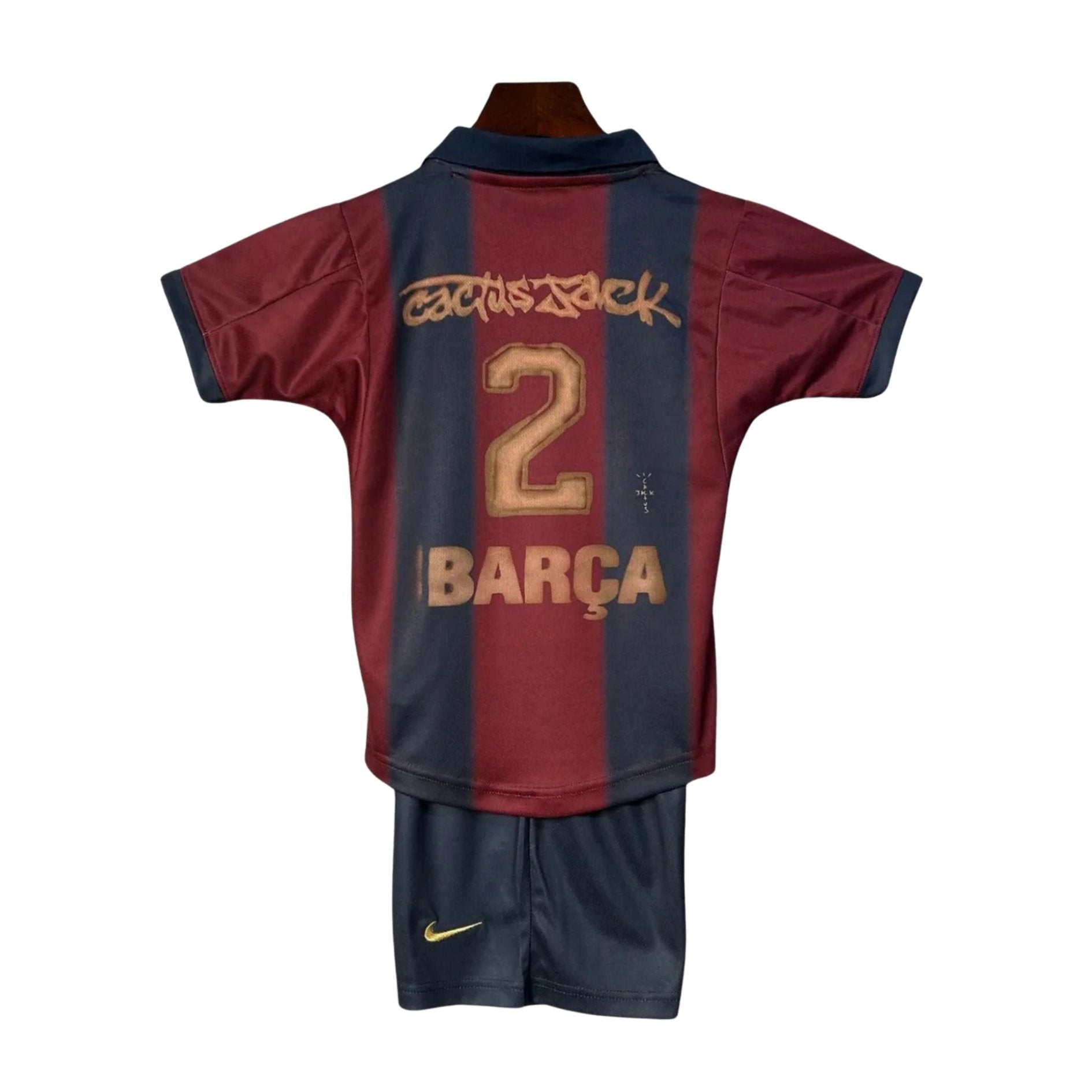 2001/02 FC Barcelona x Travis Scott Retro Kids Kit