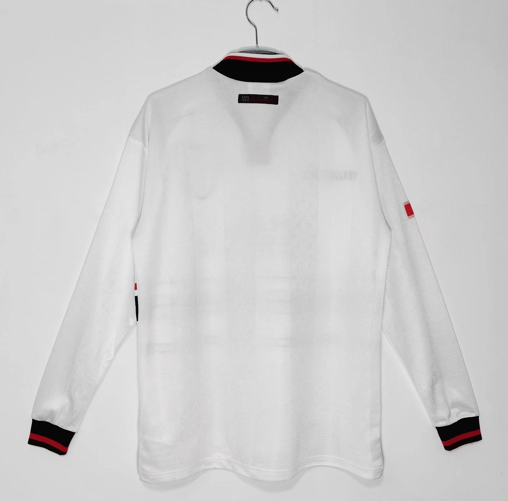 Manchester United Retro Shirt 1997–1998 - Long Sleeve Away