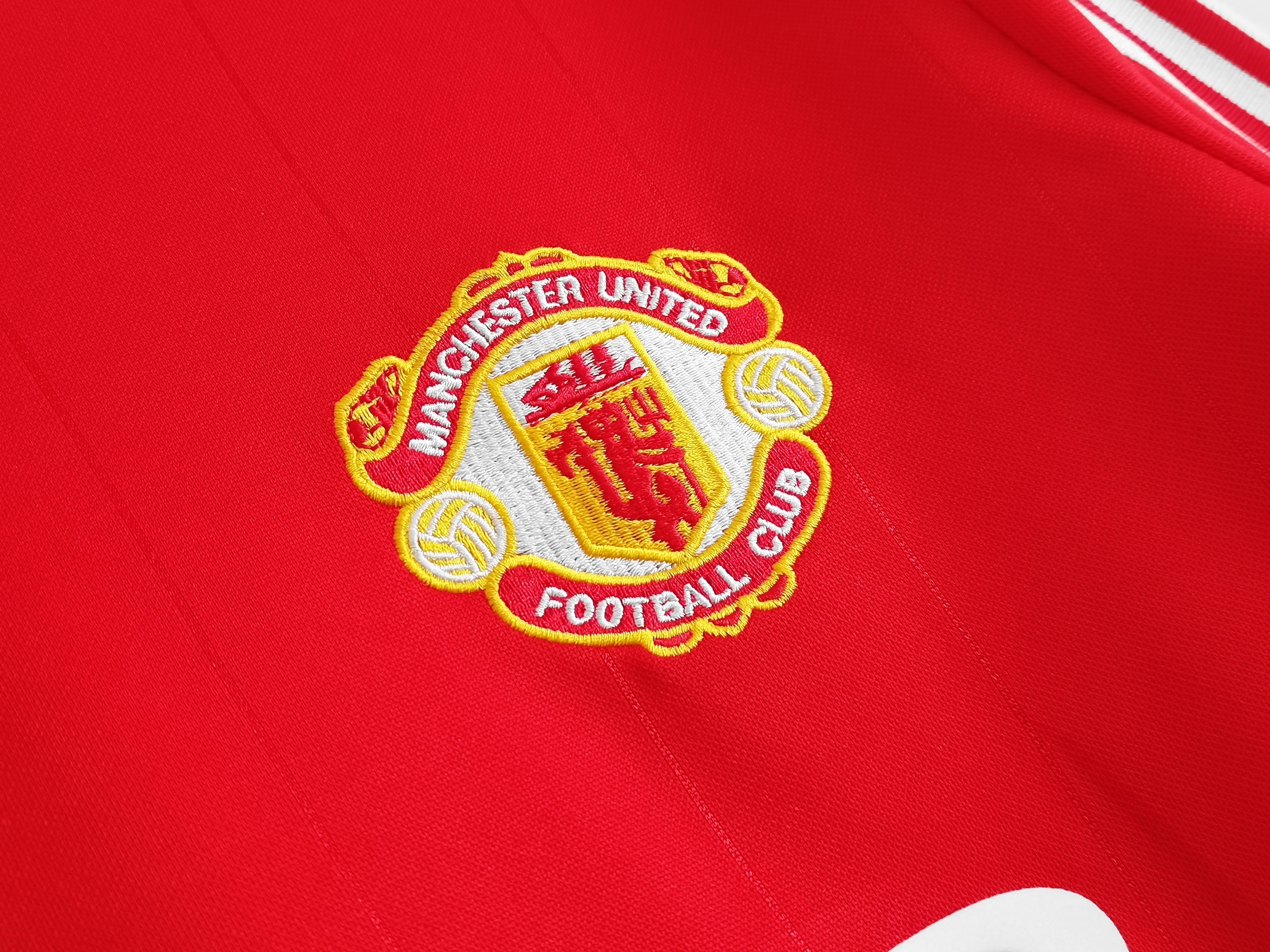 Manchester United Shirt 1986/1987 - Long Sleeve Home