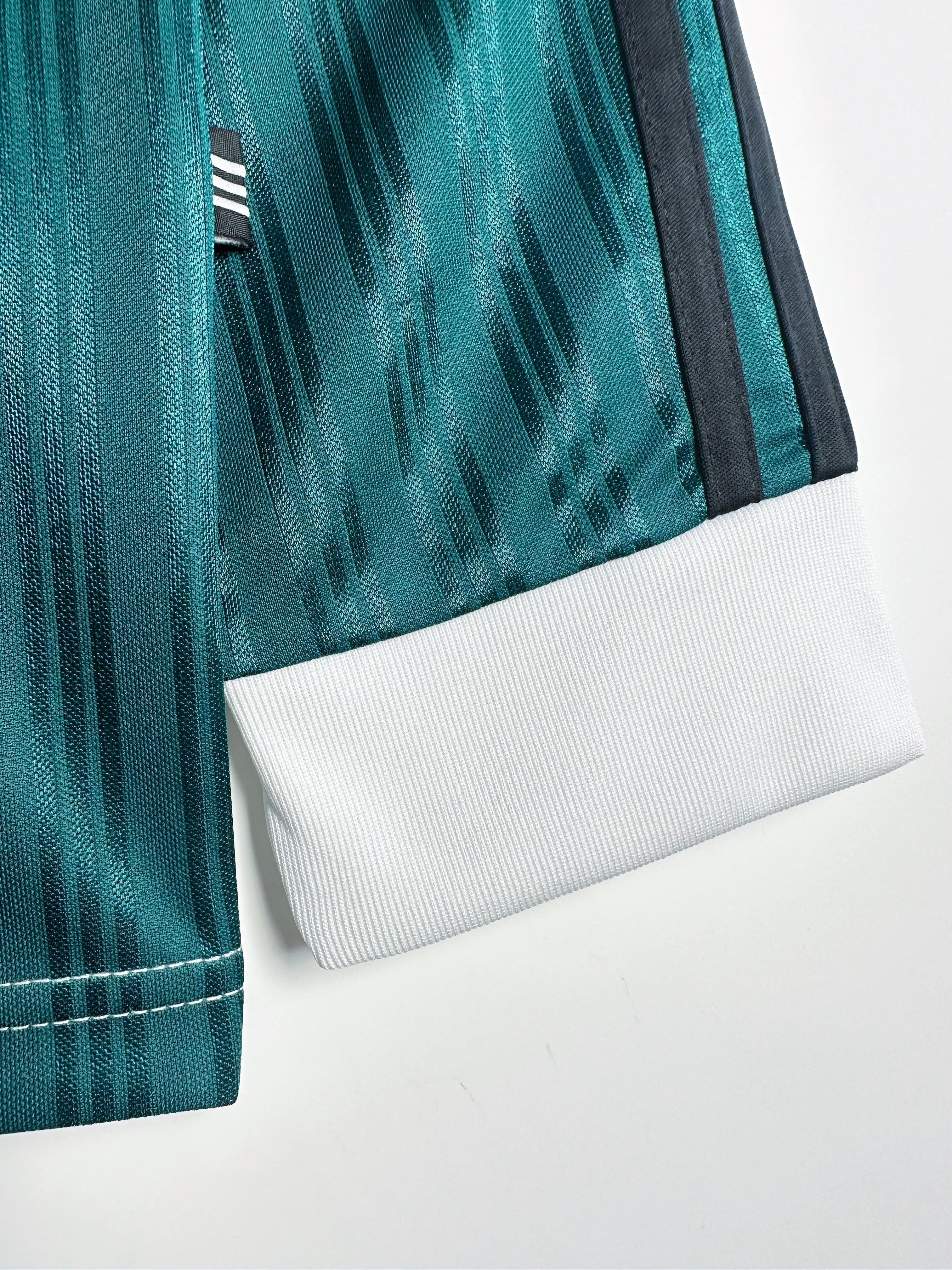 Liverpool Long Sleeve Shirt Home - 1995-96