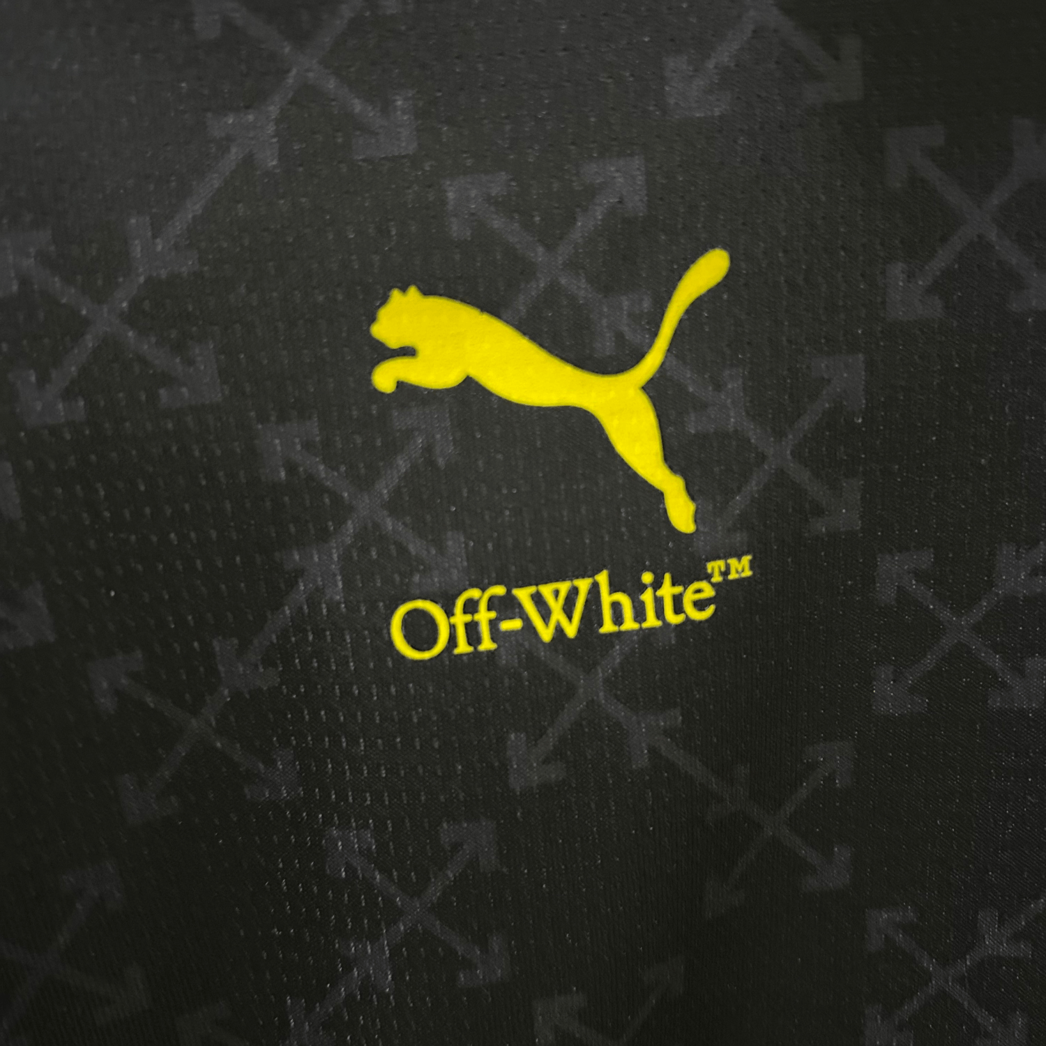 AC Milan Off-White Kids Football Kit - Diavoli