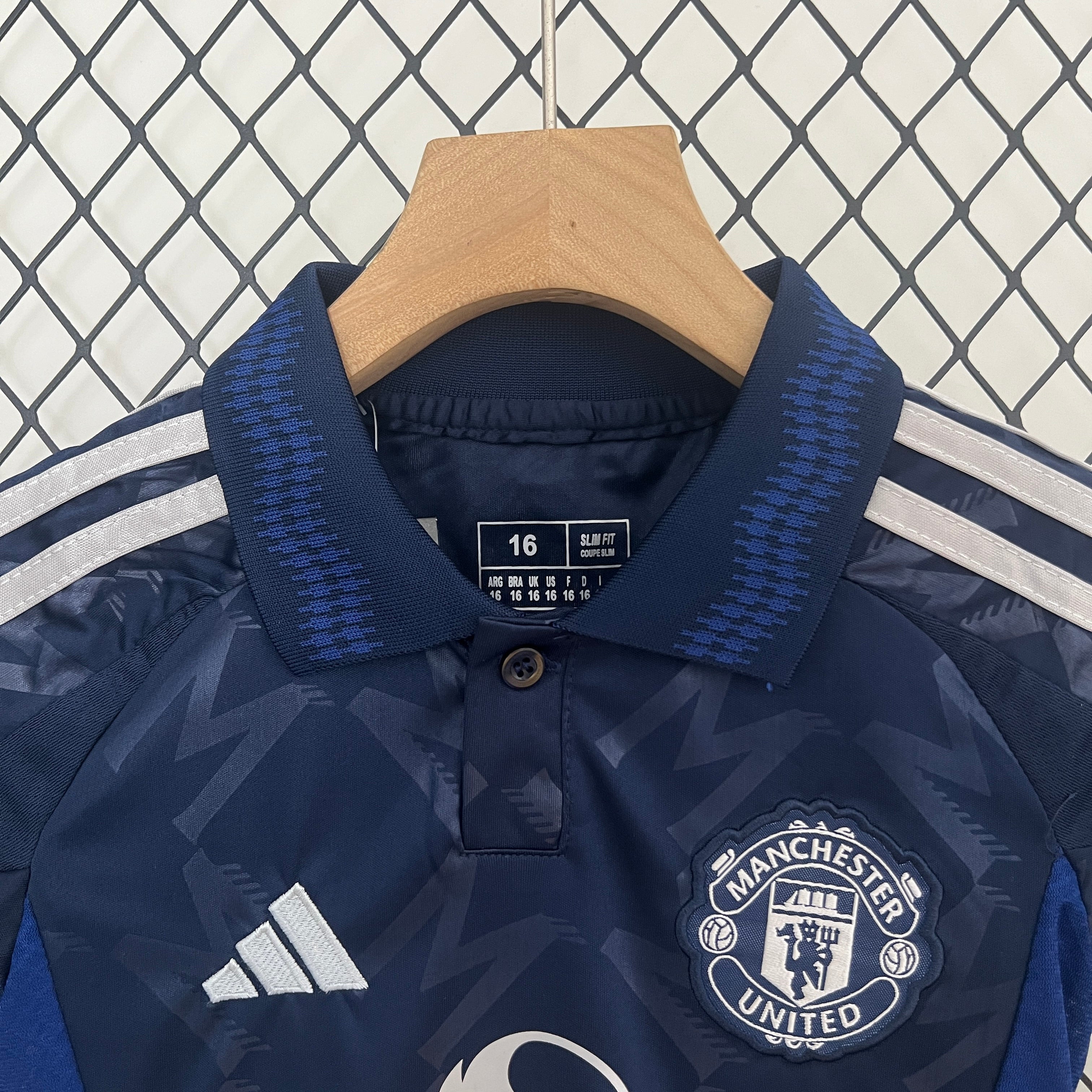 Manchester united 24 25 - Kids Football Kit Away