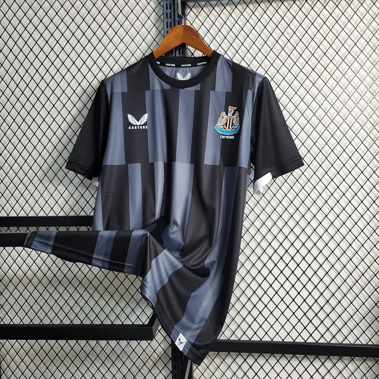 2023-2024 Newcastle United 130th Anniversary Retro Special Shirt