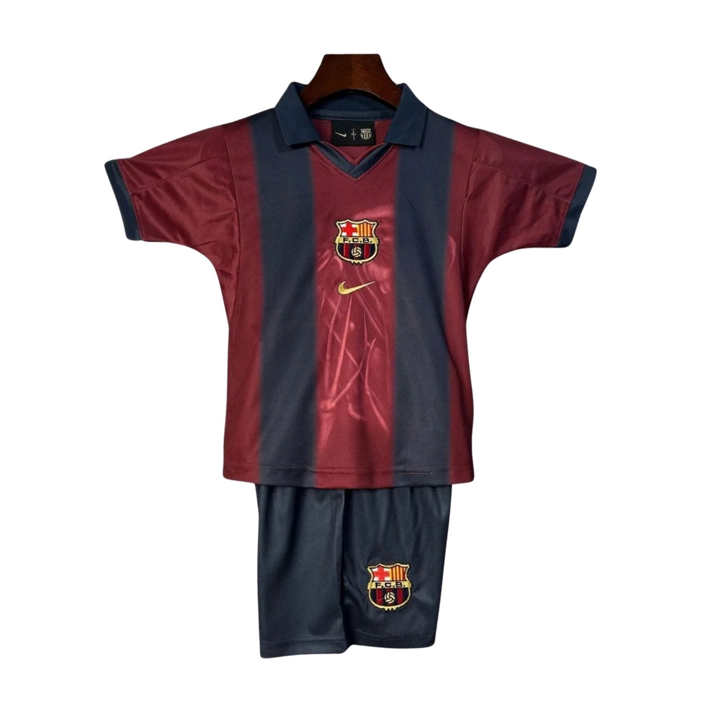 2001/02 FC Barcelona x Travis Scott Retro Kids Kit