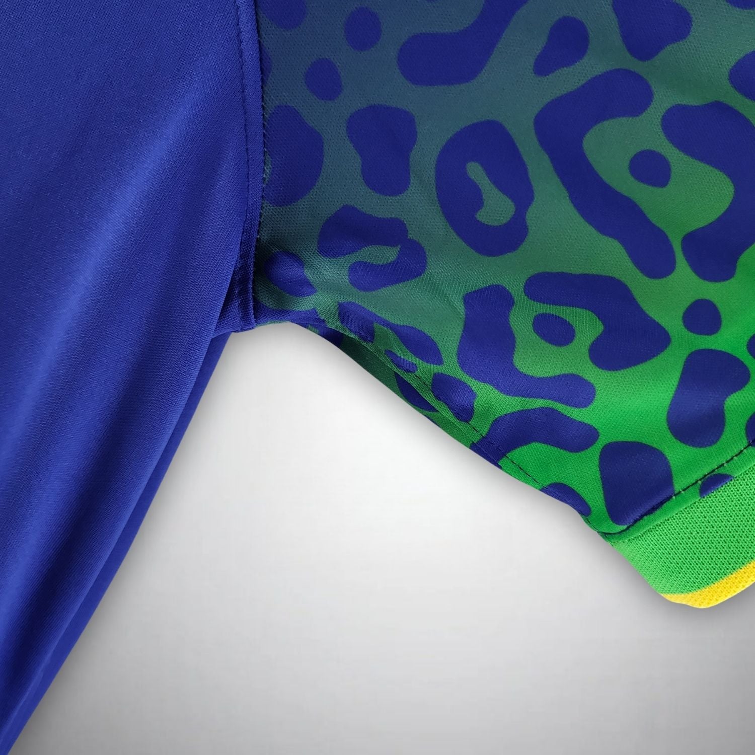 2022 Brazil Retro Away Shirt