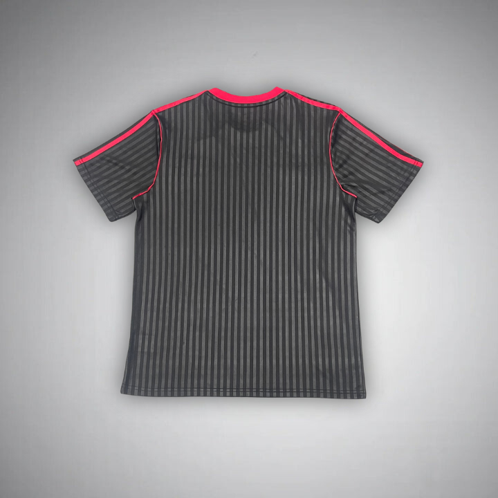 Manchester United Shirt - Treble Tribute Special Edition
