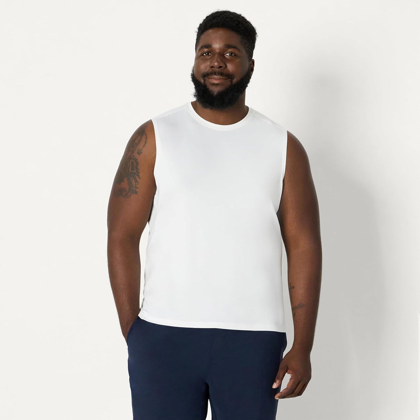 Amazon Essentials Men's Active Quick Dry Tech Stretch Lightweight Sleeveless Muscle Shirt