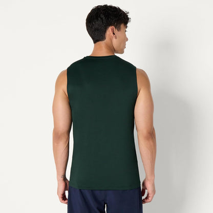 Amazon Essentials Men's Active Quick Dry Tech Stretch Lightweight Sleeveless Muscle Shirt