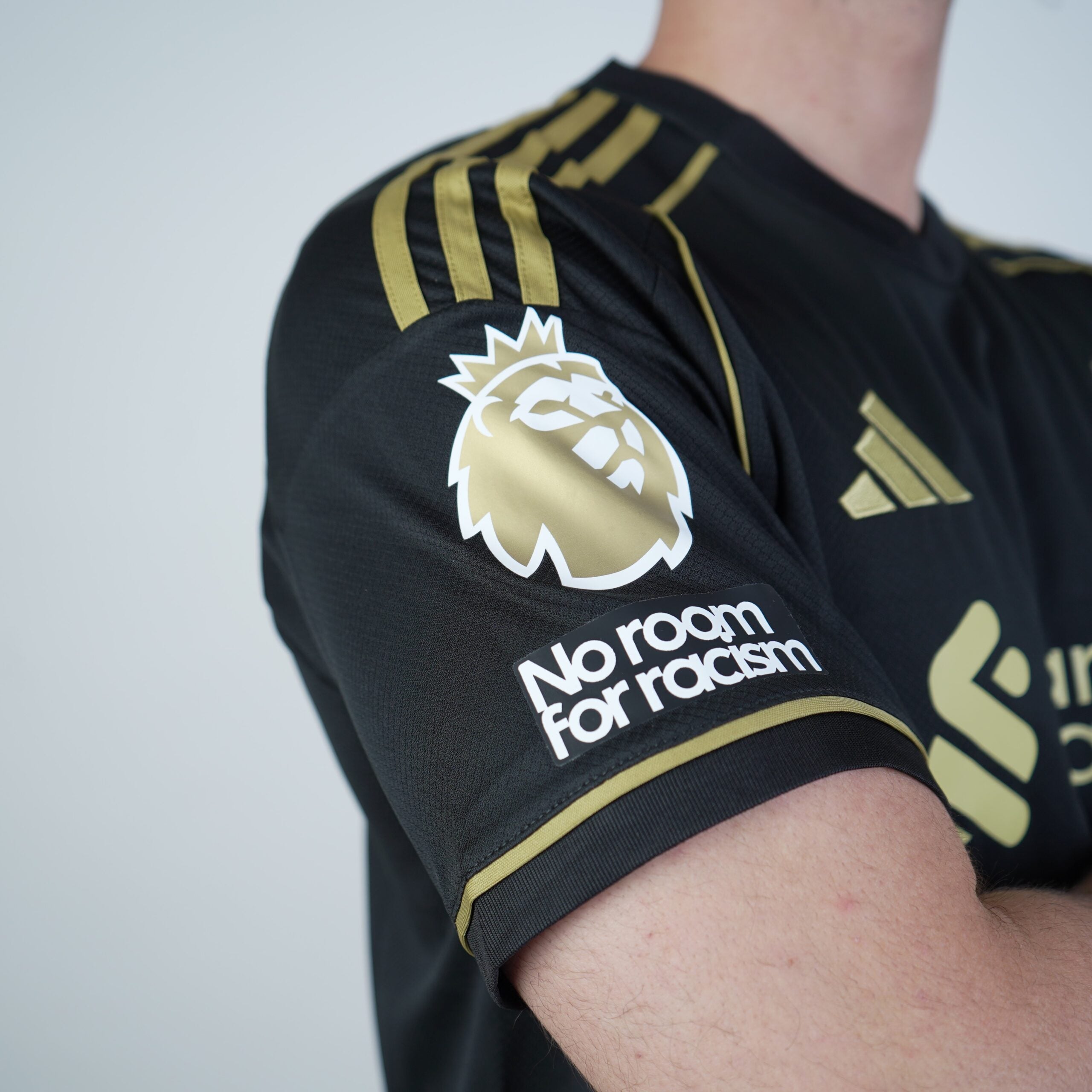 25/2026 Liverpool Black Gold Shirt - Special Edition