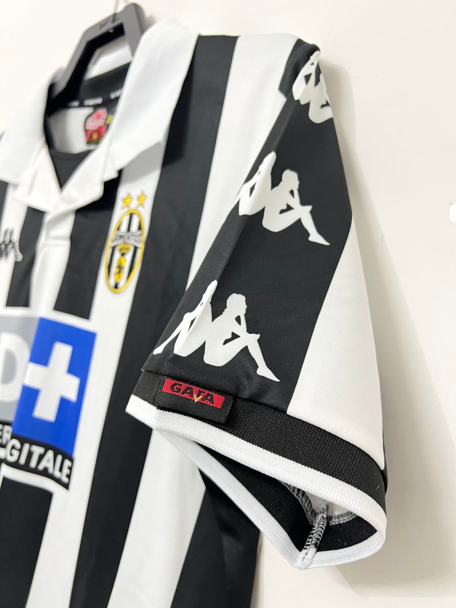 Juventus Home Shirt - 1999/2000