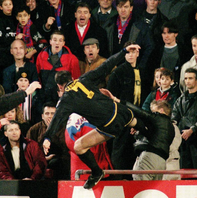 Manchester United Retro Shirt 1993/1995 - Long Sleeve Away