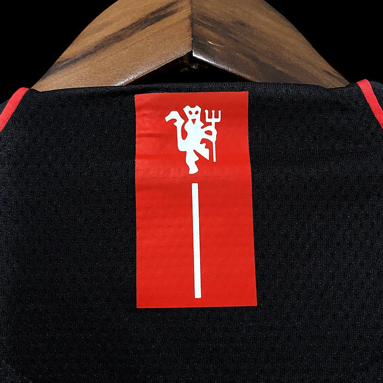 2007-2008 Manchester United Retro Third Shirt - Black