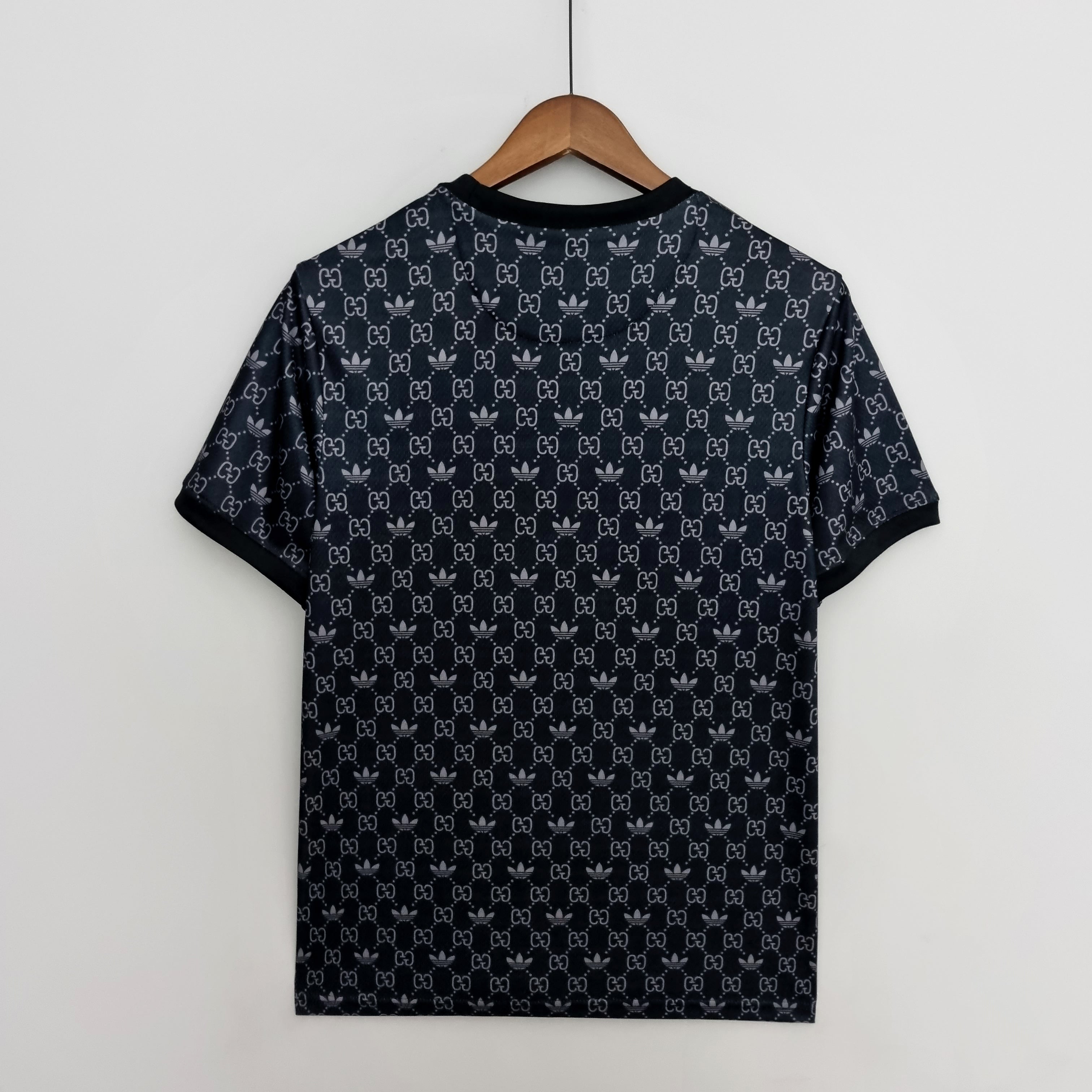 Juventus Gucci Shirt - Black Edition