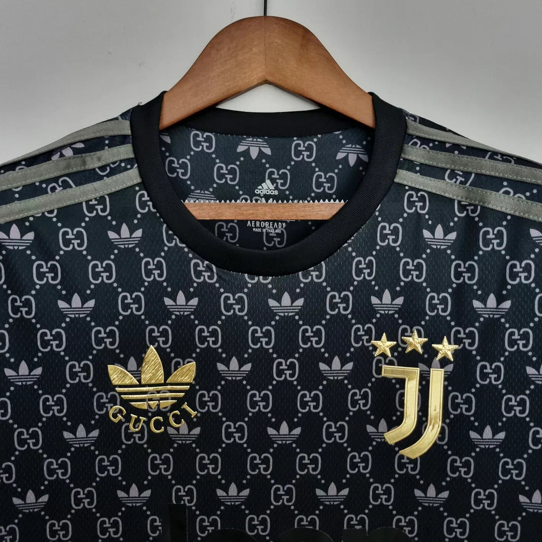 Juventus Gucci Shirt - Black Edition
